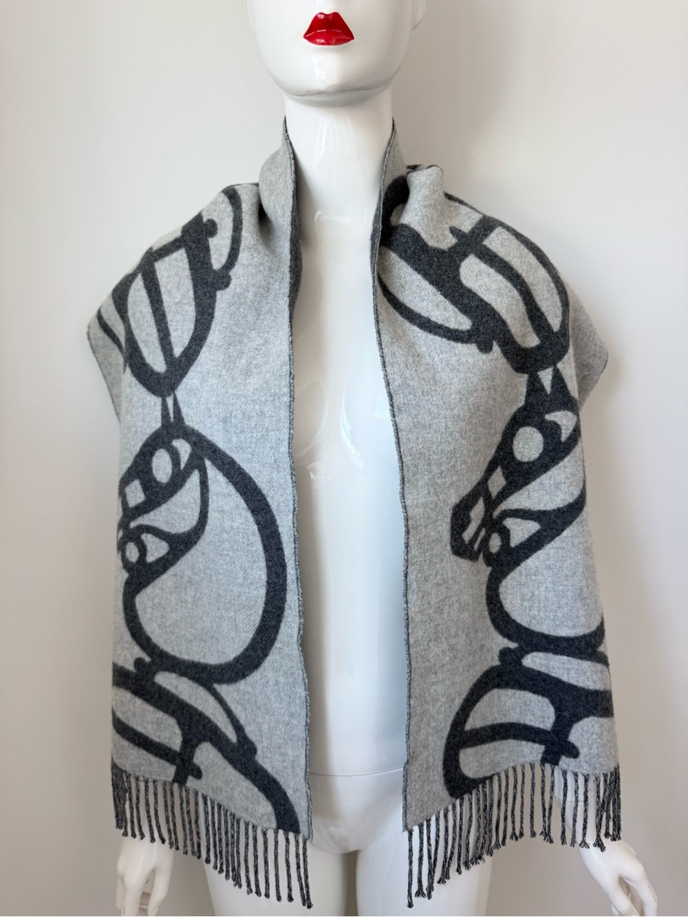 Hermes cashmere grey Boucles et Camails muffler scarf with box and full set - Picture 7 of 11
